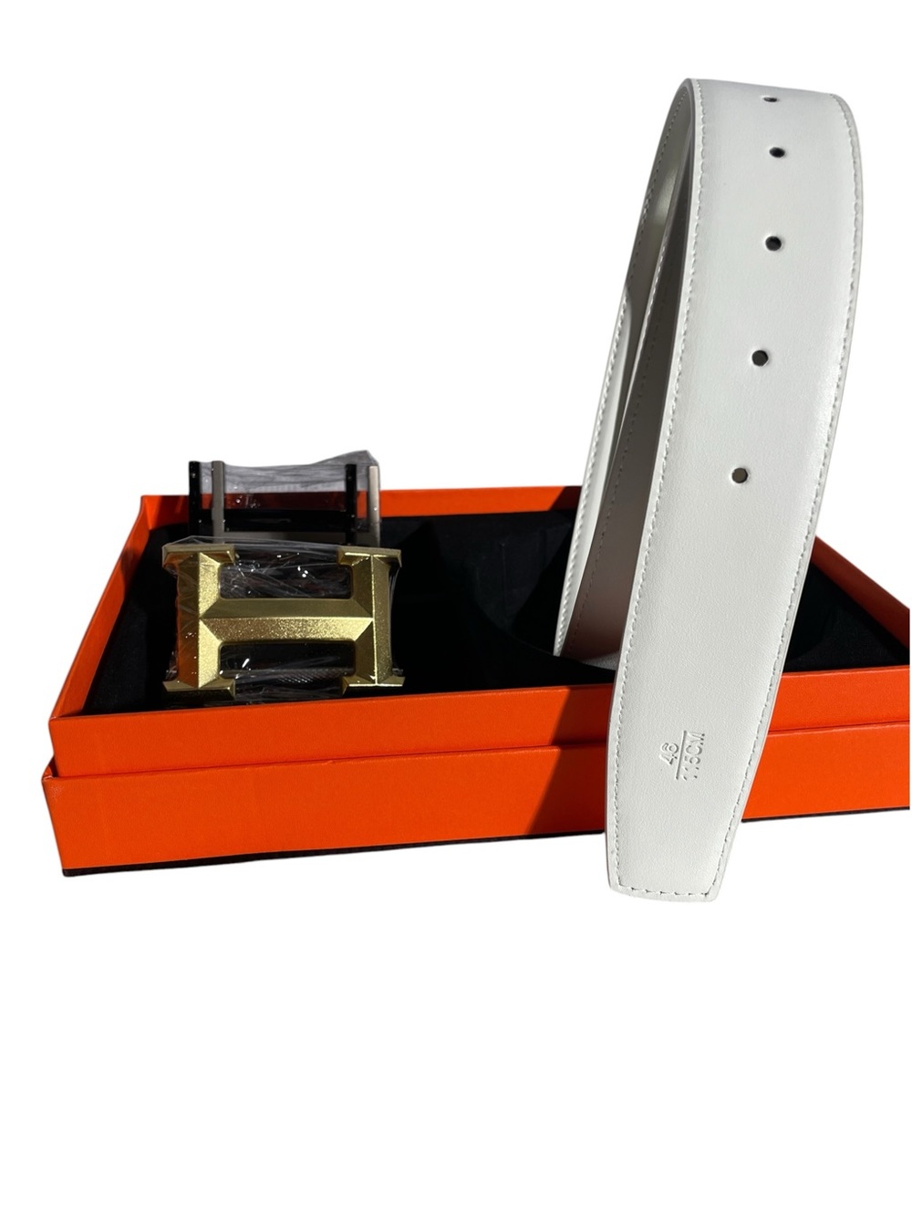 ππ»ββοΈ Menβs Reversible Belt Set ππ»ββοΈ - Picture 5 of 5